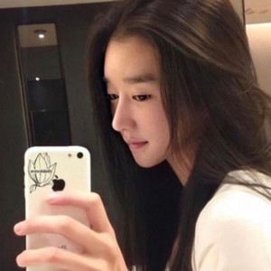 泡芙小姐